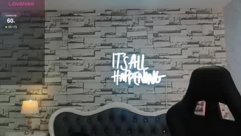 Snapshot of maily_a_ chatting on October 16, 2025, 2:56 am Maily online show from October 16, 2025, 2:56 am