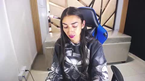 Snapshot of maily_a_ chatting on January 7, 2026, 2:58 am Maily online show from January 7, 2026, 2:58 am