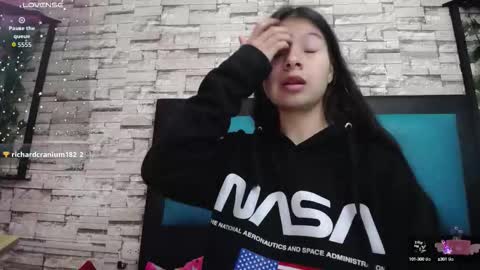 Snapshot of maily_can chatting on October 3, 2025, 12:57 pm  MAILY CAN  online show from October 3, 2025, 12:57 pm