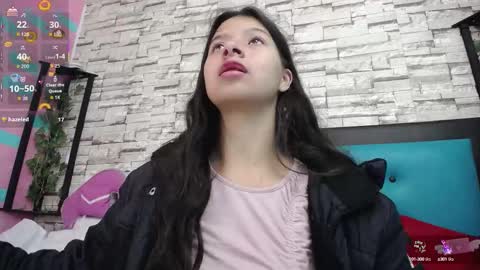 Snapshot of maily_can chatting on October 25, 2025, 12:56 pm  MAILY CAN  online show from October 25, 2025, 12:56 pm