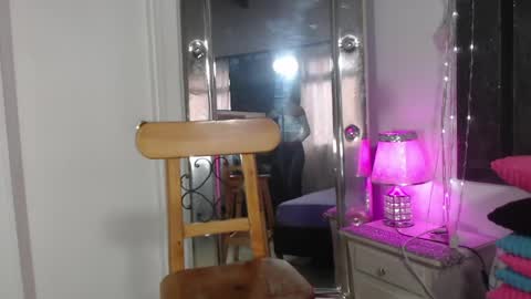 mailyn_gold online show from May 21, 2026, 12:01 pm