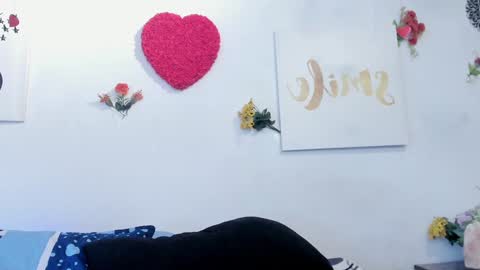 Snapshot of mailyn_jung_ chatting on January 31, 2025, 2:28 pm Carolina Barrantes Munera online show from January 31, 2025, 2:28 pm