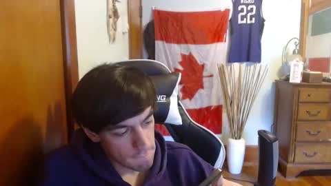 mainecollegeboy online show from March 3, 2025, 9:37 pm