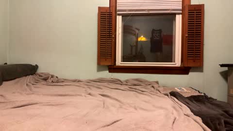 mainecollegeboy online show from March 5, 2025, 4:56 am