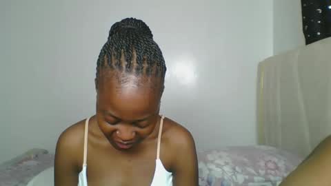 maira luv1 online show from February 11, 2026, 8:08 am