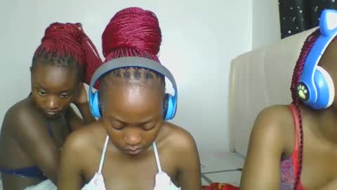 maira luv1 online show from March 16, 2026, 9:30 pm