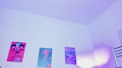 Snapshot of maithe_022 chatting on October 14, 2025, 6:52 pm mai  online show from October 14, 2025, 6:52 pm