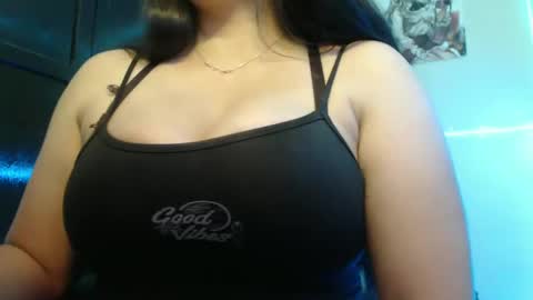 Snapshot of maitte_22 chatting on December 14, 2024, 2:12 am Hello friends Im on another account online show from December 14, 2024, 2:12 am