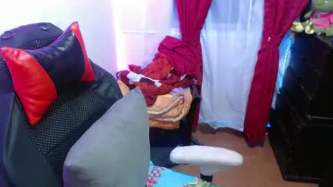 Snapshot of maitte_22 chatting on February 8, 2025, 6:12 am Hello friends Im on another account online show from February 8, 2025, 6:12 am