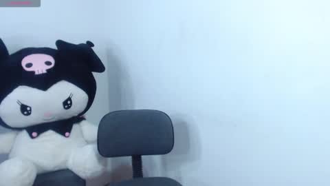 Snapshot of maja_bloom chatting on March 17, 2026, 1:54 am Maja online show from March 17, 2026, 1:54 am