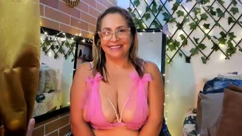 Snapshot of maja_hills chatting on March 4, 2025, 11:54 pm maja_hills online show from March 4, 2025, 11:54 pm