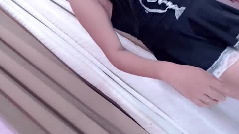 Snapshot of majesticcock_kyla chatting on October 17, 2025, 9:23 am majesticcock_kyla online show from October 17, 2025, 9:23 am