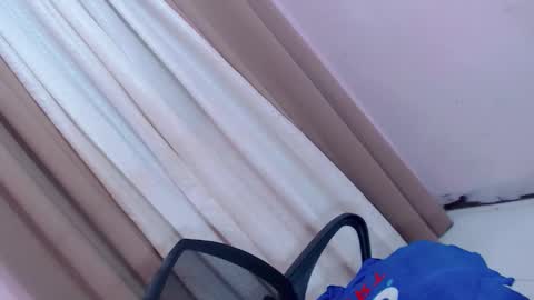 majesticcock_kyla online show from December 5, 2025, 10:24 am