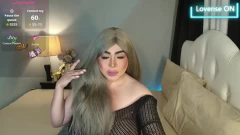 majestydannaxx online show from May 5, 2026, 3:25 am