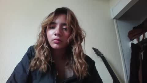Snapshot of majo_gomezz chatting on September 18, 2025, 5:15 pm majo_gomezz online show from September 18, 2025, 5:15 pm