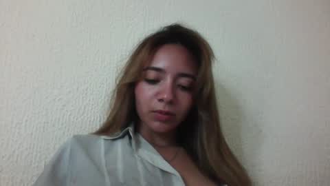 Snapshot of majo_gomezz chatting on September 30, 2025, 1:10 am majo_gomezz online show from September 30, 2025, 1:10 am