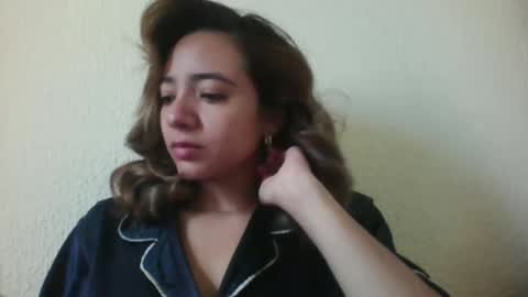 Snapshot of majo_gomezz chatting on October 22, 2025, 4:18 pm majo_gomezz online show from October 22, 2025, 4:18 pm