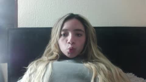 majo_gomezz online show from December 16, 2025, 1:21 am