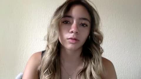 majo_gomezz online show from March 17, 2026, 8:34 pm
