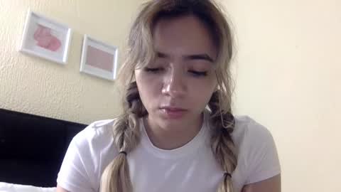majo_gomezz online show from April 30, 2026, 5:36 am