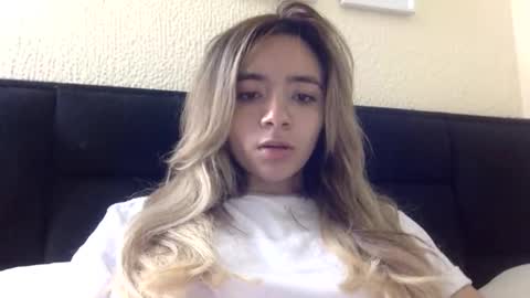 majo_gomezz online show from May 3, 2026, 11:44 pm