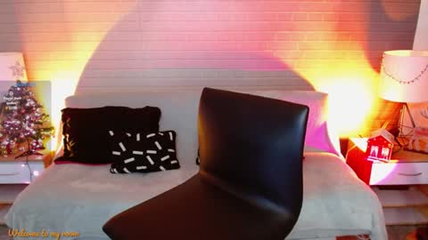 Makarena  online show from December 23, 2024, 6:44 am