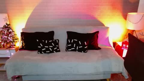 Makarena  online show from December 27, 2024, 4:04 am