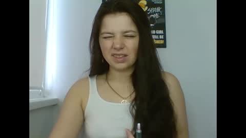 make_mesmile online show from February 21, 2026, 7:09 am