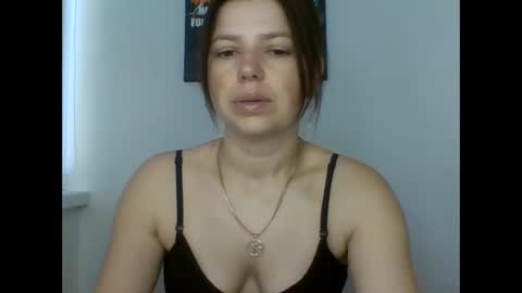 make_mesmile online show from June 10, 2026, 6:45 am