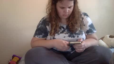 makemesquirt06 online show from October 25, 2025, 10:15 pm