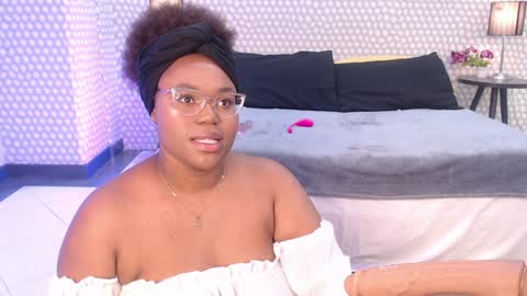 Snapshot of makena_gh chatting on January 9, 2025, 3:04 am makena online show from January 9, 2025, 3:04 am