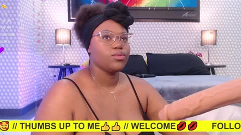 Snapshot of makena_gh chatting on January 11, 2025, 3:13 am makena online show from January 11, 2025, 3:13 am