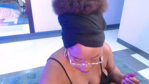 Snapshot of makena_gh chatting on January 17, 2025, 3:23 am makena online show from January 17, 2025, 3:23 am