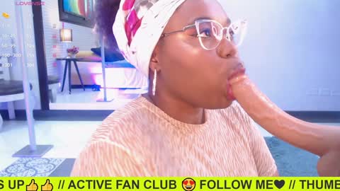 Snapshot of makena_gh chatting on January 25, 2025, 3:51 am makena online show from January 25, 2025, 3:51 am