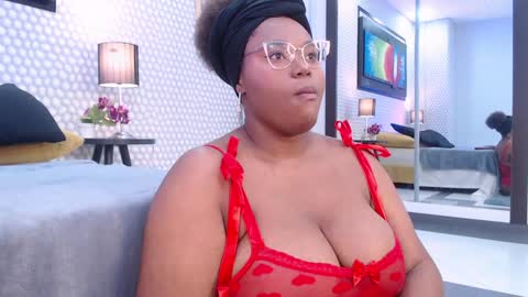 Snapshot of makena_gh chatting on February 9, 2025, 3:11 am makena online show from February 9, 2025, 3:11 am