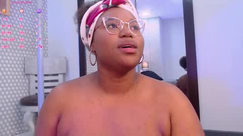 Snapshot of makena_gh chatting on February 23, 2025, 9:44 am makena online show from February 23, 2025, 9:44 am