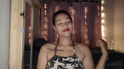 Snapshot of makennaa_1 chatting on September 19, 2025, 9:54 am MAKENNAA online show from September 19, 2025, 9:54 am