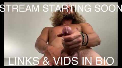 Snapshot of makingmoans chatting on February 22, 2026, 10:25 am Mack Makingmoans Twitter online show from February 22, 2026, 10:25 am