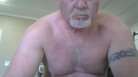 Snapshot of makinit0808 chatting on May 20, 2026, 4:35 pm makinit0808 online show from May 20, 2026, 4:35 pm