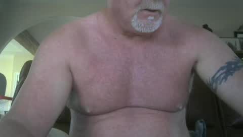 Snapshot of makinit0808 chatting on June 12, 2026, 2:38 pm makinit0808 online show from June 12, 2026, 2:38 pm