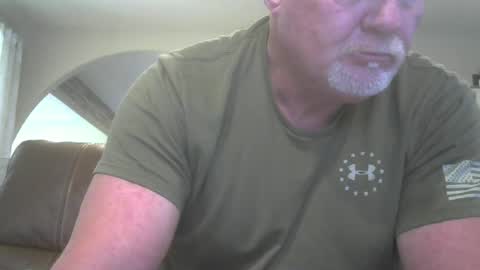 Snapshot of makinit0808 chatting on July 1, 2026, 3:12 pm makinit0808 online show from July 1, 2026, 3:12 pm