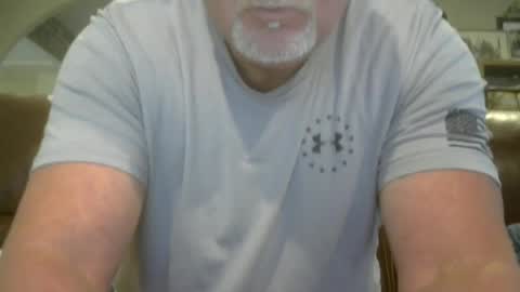 Snapshot of makinit0808 chatting on August 5, 2026, 2:53 pm makinit0808 online show from August 5, 2026, 2:53 pm