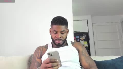 Snapshot of makonneen chatting on July 2, 2026, 3:23 am Makonnen online show from July 2, 2026, 3:23 am