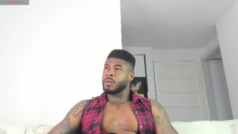 Snapshot of makonneen chatting on July 17, 2026, 9:27 am Makonnen online show from July 17, 2026, 9:27 am