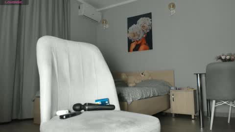 Snapshot of makota_ray chatting on February 18, 2025, 5:21 pm Mati online show from February 18, 2025, 5:21 pm