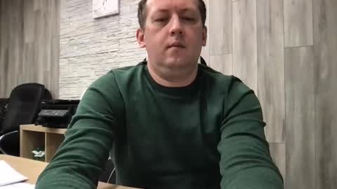 Snapshot of maks199402 chatting on January 6, 2026, 12:31 pm maksoffice online show from January 6, 2026, 12:31 pm