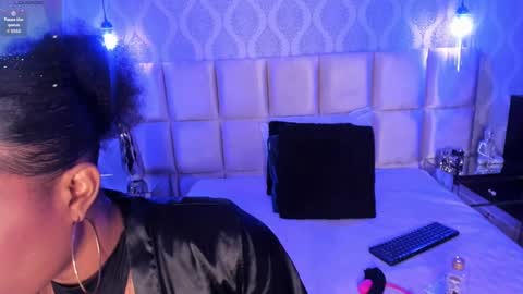 malaaiikaa online show from February 19, 2025, 8:10 pm