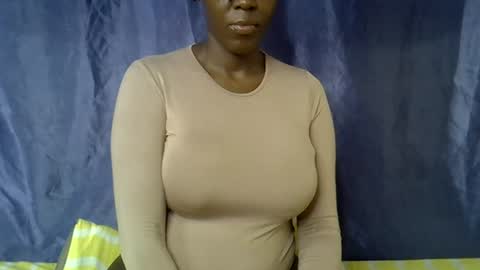 malaika_musa online show from July 23, 2026, 5:27 am