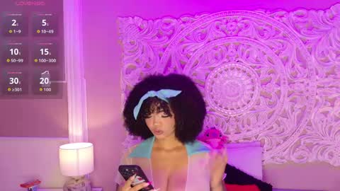 Snapshot of malaikabrown chatting on May 21, 2026, 4:41 am online show from May 21, 2026, 4:41 am
