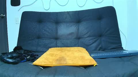 Snapshot of malcompierce chatting on April 9, 2026, 1:49 am Malcom online show from April 9, 2026, 1:49 am